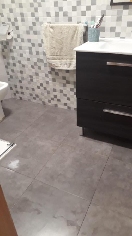 سلامنكا Habitacion Doble En Apartamento De 3 Habitaciones المظهر الخارجي الصورة